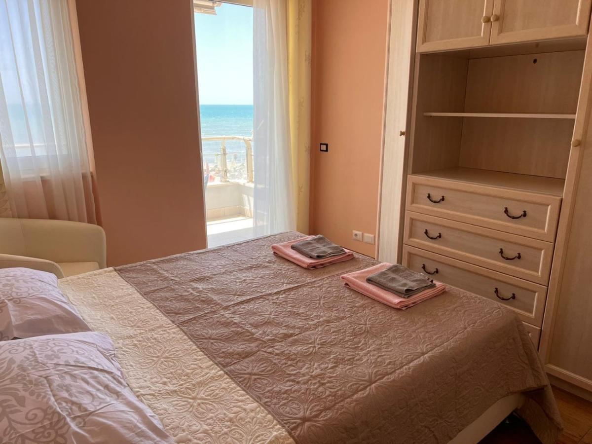 Sea View-Apartment On The Beach - Durrs2 Durrës Exteriér fotografie